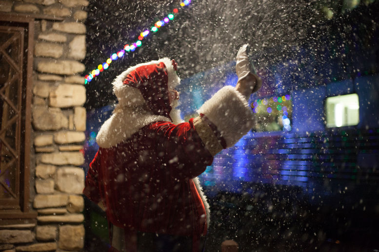 9 WAYS TO PARTAKE IN THE BRANSON CHRISTMAS MAGIC