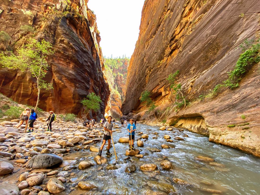 things to do in utah - the narrows at zion