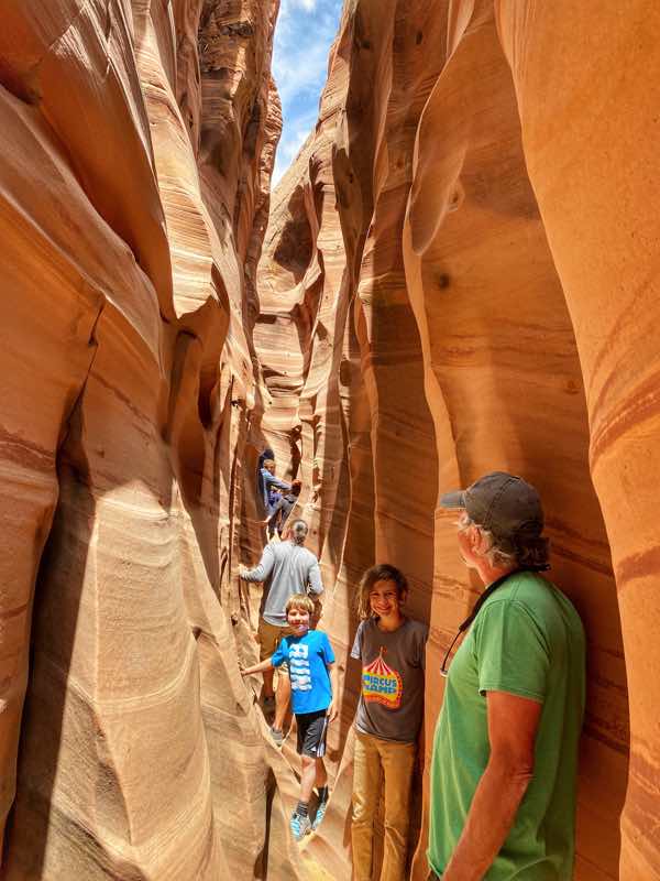 HOW TO HIKE THE BEAUTIFUL ZEBRA SLOT CANYON WITH ASSURANCE