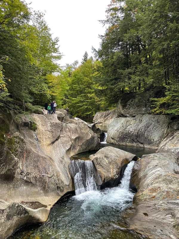 11+ VERMONT WATERFALLS & SWIMMING HOLES (+ A HELPFUL MAP)