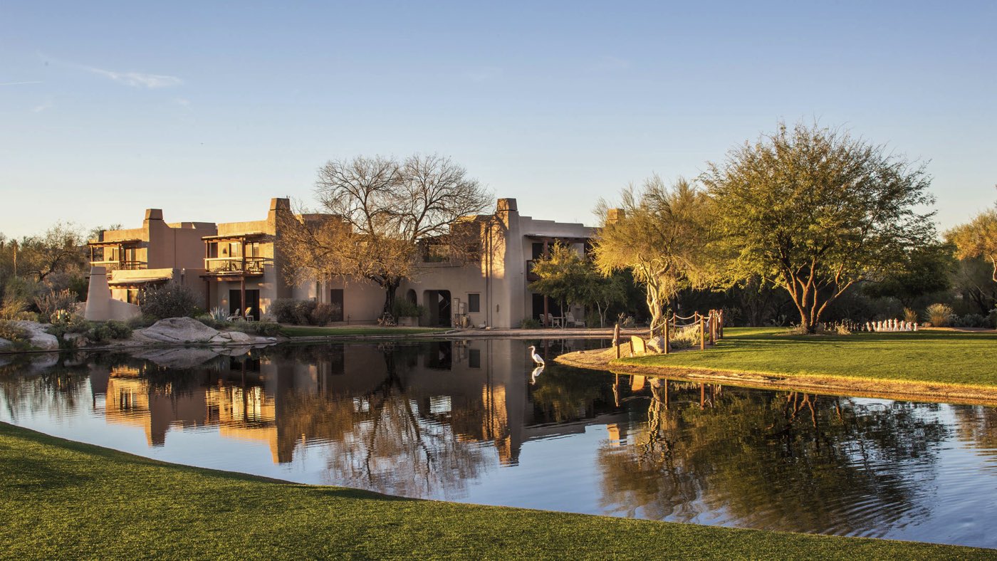 17+ Top-Rated Arizona Resorts To Indulge In