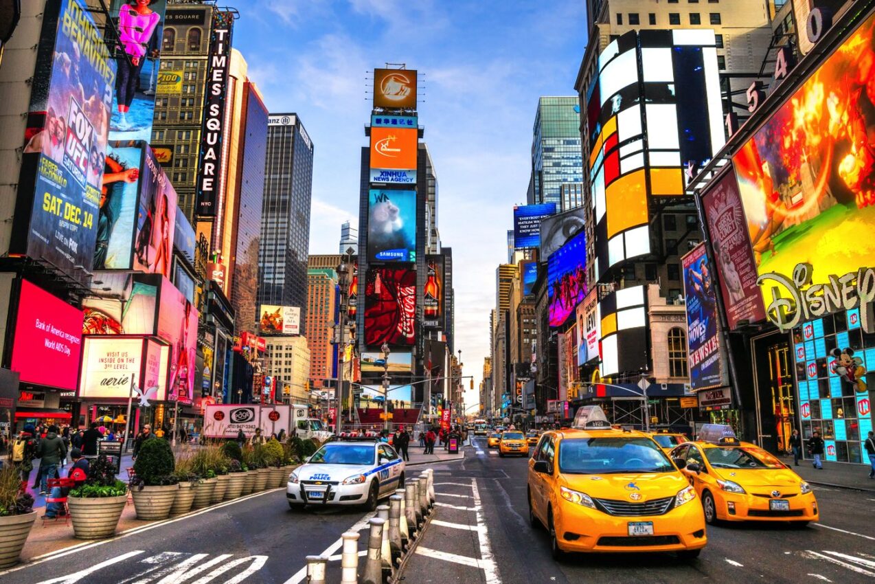 14 REALLY AMAZING THINGS TO DO IN TIMES SQUARE