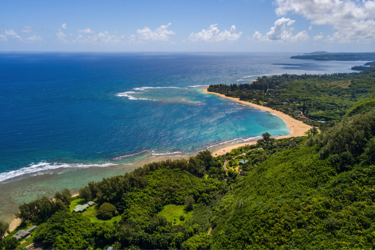 14 BEST BEACHES IN HAWAII FOR FUN IN THE SUN