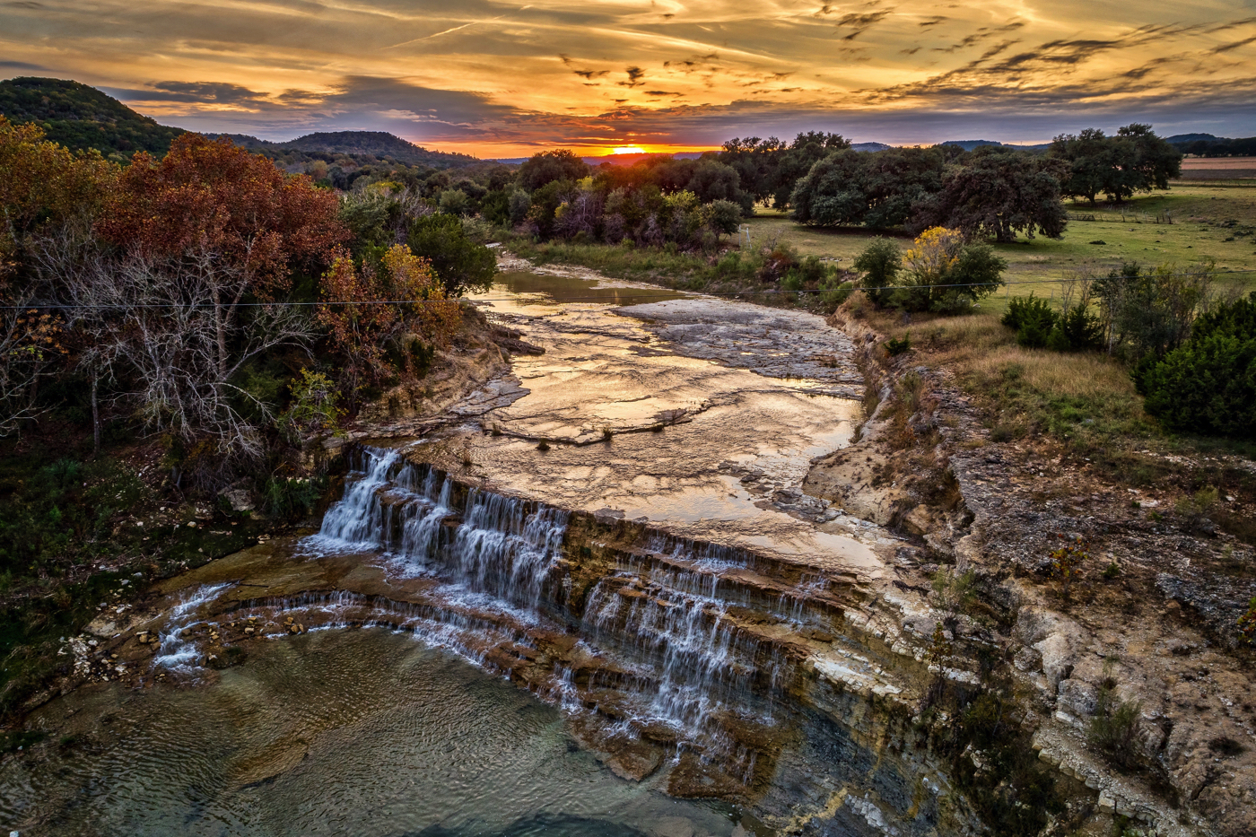 24 SPECTACULAR WATERFALLS IN TEXAS YOU CAN'T MISS
