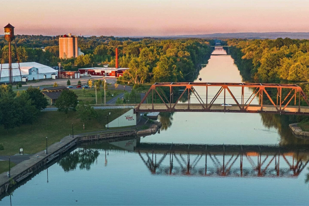 tourist attractions near utica ny