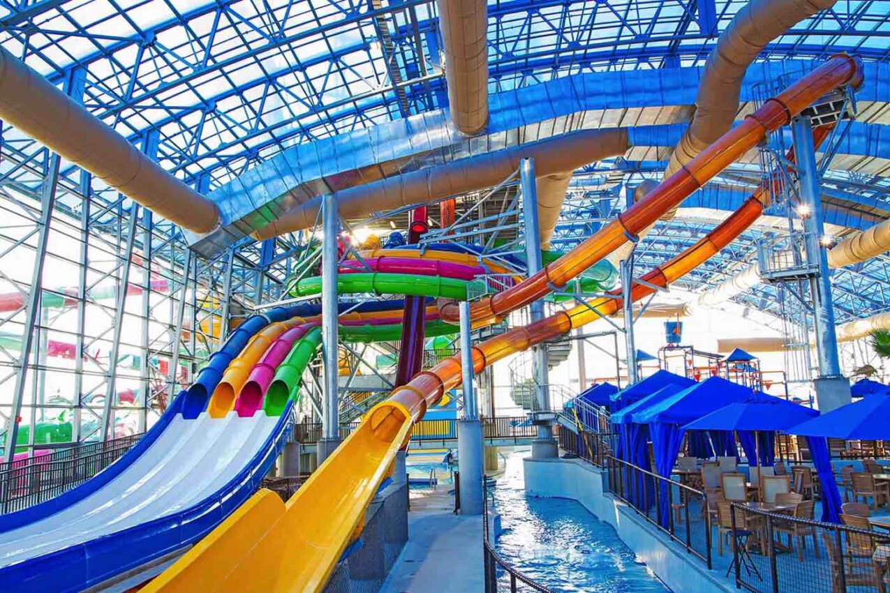 MAKE A SPLASH AT THESE 33+ 'COOL' WATER PARKS IN TEXAS
